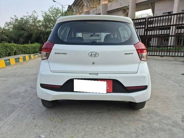 https://images10.gaadi.com/usedcar_image/4547094/original/processed_b44737f3c2e1b6fa6d62b6d98a1e2d05.jpg?imwidth=6402