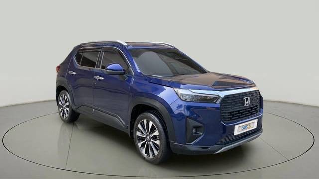 https://images10.gaadi.com/usedcar_image/4547103/original/4dbfefb686e14d984ba2ba988133728a.jpg?imwidth=6400