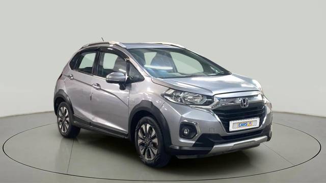 https://images10.gaadi.com/usedcar_image/4547123/original/e4a2cced0ec297510c3b34e8c850c124.jpg?imwidth=6400