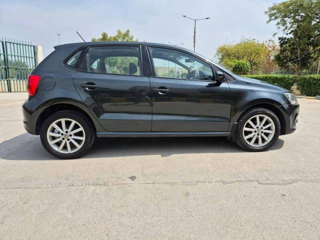 https://images10.gaadi.com/usedcar_image/4547139/original/ad122e5a69596b8e9123821b99e7596c.jpg?imwidth=6401