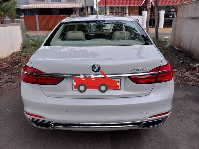 https://images10.gaadi.com/usedcar_image/4547185/original/processed_ee570d21-5101-404a-ab06-acb327bd22ca.jpg?imwidth=6401