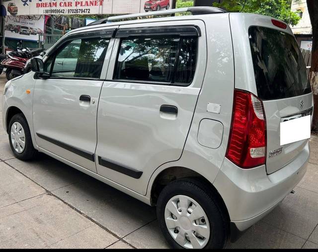 https://images10.gaadi.com/usedcar_image/4547202/original/processed_2fb19d9ccc4ae6bd0e75aac8473019c1.jpg?imwidth=6402