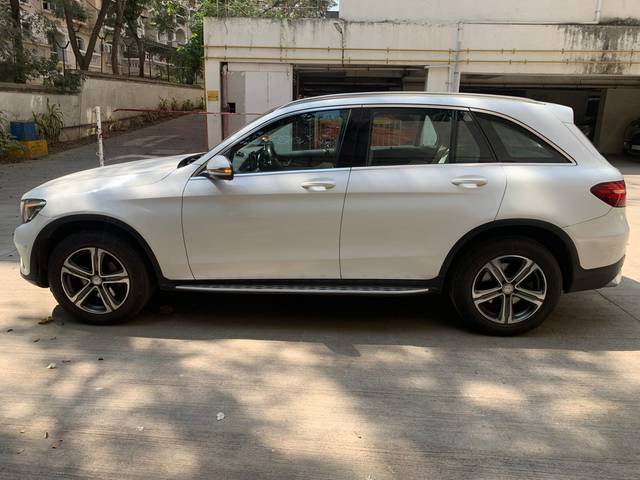 https://images10.gaadi.com/usedcar_image/4547214/original/47e8a9a3-5a95-4760-b4ba-d77e97f7fe8c.jpg?imwidth=6402
