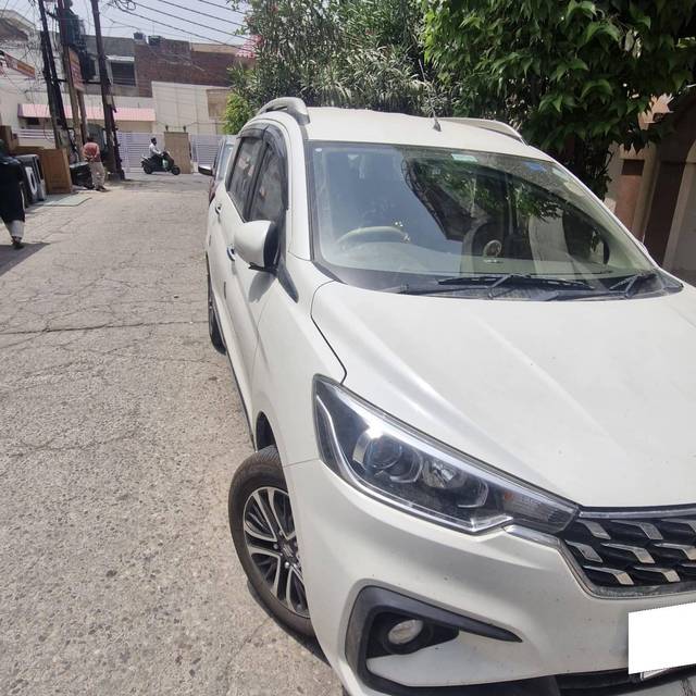 https://images10.gaadi.com/usedcar_image/4547223/original/processed_d5010349e464f7aed42842c69cb81e52.jpg?imwidth=6400