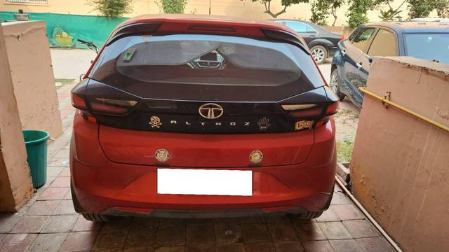 https://images10.gaadi.com/usedcar_image/4547242/original/processed_9a19567d-3b81-4192-8f85-78a71e0f7022.jpg?imwidth=6400