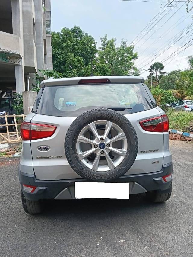 https://images10.gaadi.com/usedcar_image/4547258/original/processed_71b7d0b88e9914eb5037f2f447704d6f.jpg?imwidth=6401
