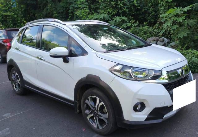 https://images10.gaadi.com/usedcar_image/4547262/original/processed_66bc1acf3fe8da2efc8368c50f89f4e4.jpg?imwidth=6400
