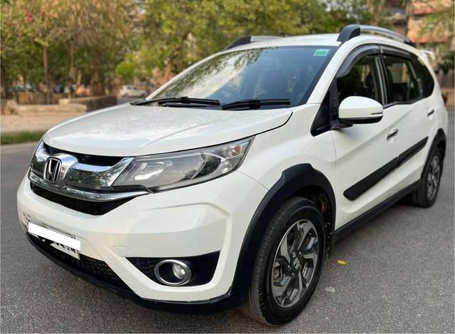 https://images10.gaadi.com/usedcar_image/4547263/original/processed_a01ac96e1d10778d365866eb076320ce.jpg?imwidth=6400