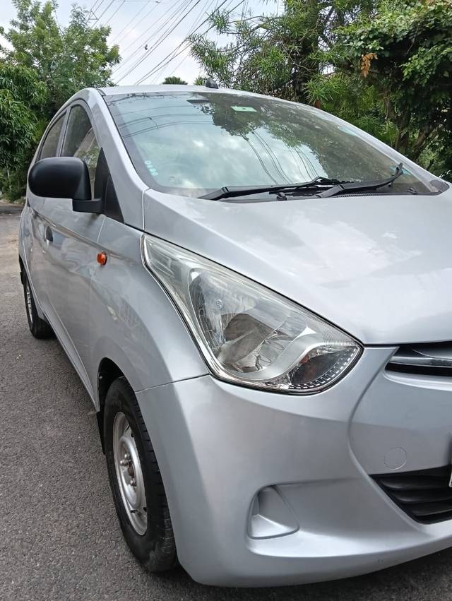 https://images10.gaadi.com/usedcar_image/4547276/original/777d80d95b827f252217aae7b287a4a5.jpg?imwidth=6401