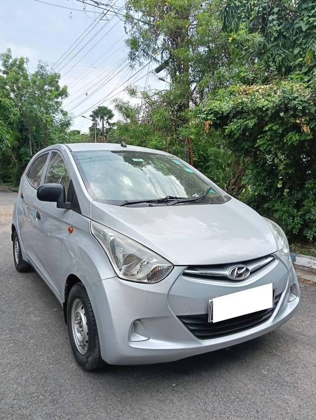 https://images10.gaadi.com/usedcar_image/4547276/original/processed_561195e423116a0cb9ba50ef73d60ce1.jpg?imwidth=6400