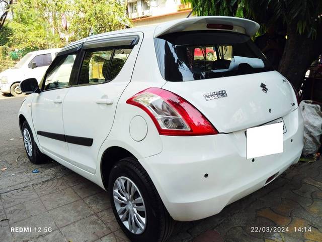 https://images10.gaadi.com/usedcar_image/4547287/original/processed_7823c2d8535266d01f9c7dd92a950b6e.jpeg?imwidth=6402