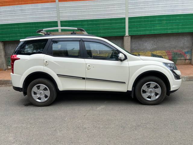 https://images10.gaadi.com/usedcar_image/4547322/original/ac1e7cef318ab6b509efb39589dc162f.jpg?imwidth=6401