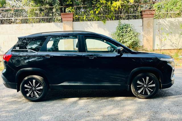https://images10.gaadi.com/usedcar_image/4547325/original/7508a581d47df7e450a4bfaff486b0b0.jpg?imwidth=6401