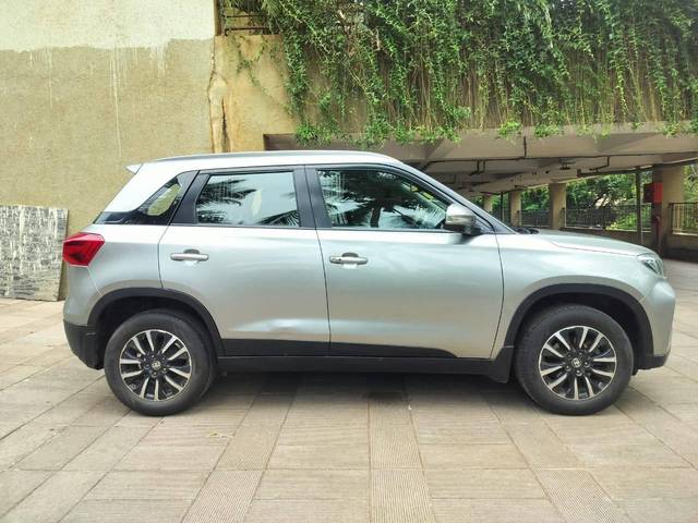 https://images10.gaadi.com/usedcar_image/4547326/original/processed_d5ee9cec888310d1301c7205a14e4441.jpeg?imwidth=6401