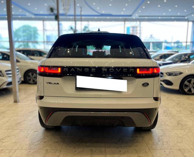 https://images10.gaadi.com/usedcar_image/4547334/original/processed_9b301d4571c2c3486214834ece1bd56a.jpg?imwidth=6401
