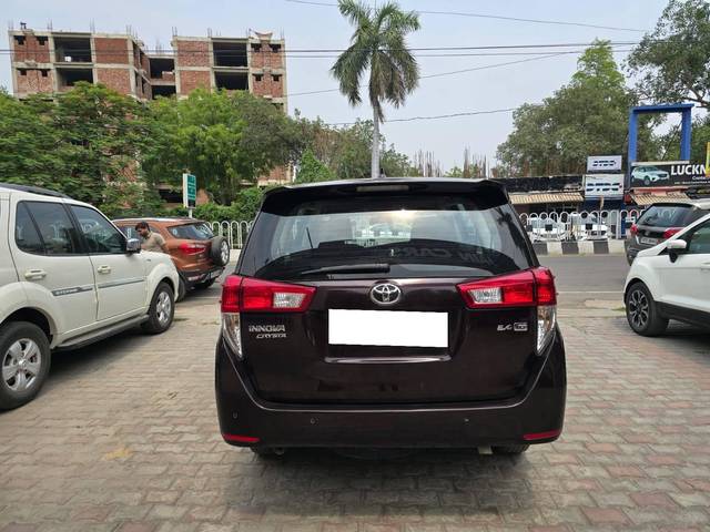 https://images10.gaadi.com/usedcar_image/4547335/original/processed_97e9d824aad8c826faf7906e0299edc8.jpg?imwidth=6401