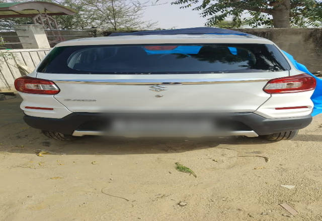 https://images10.gaadi.com/usedcar_image/4547375/original/c8851a10-791b-4b8d-8294-329e343ecc58.?imwidth=6400