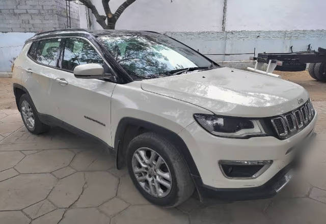 https://images10.gaadi.com/usedcar_image/4547398/original/03998bbe-d999-42f1-b779-54569a39f7c8.?imwidth=6400