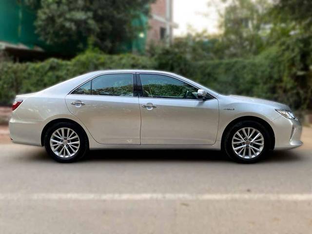 https://images10.gaadi.com/usedcar_image/4547400/original/processed_22418e626dc36498067731ffde6881dd.jpg?imwidth=6401