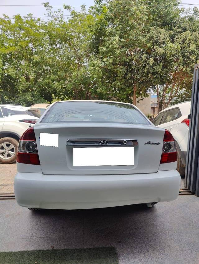 https://images10.gaadi.com/usedcar_image/4547402/original/processed_b7acb1dd752d9e805cb71292dfd94d36.jpg?imwidth=6401