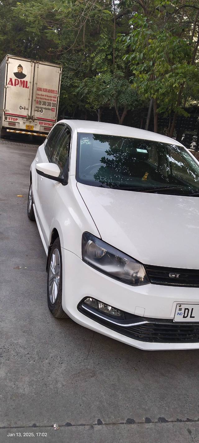https://images10.gaadi.com/usedcar_image/4547404/original/processed_b3c596b78b62562e106bbcc71d1961fa.jpg?imwidth=6402