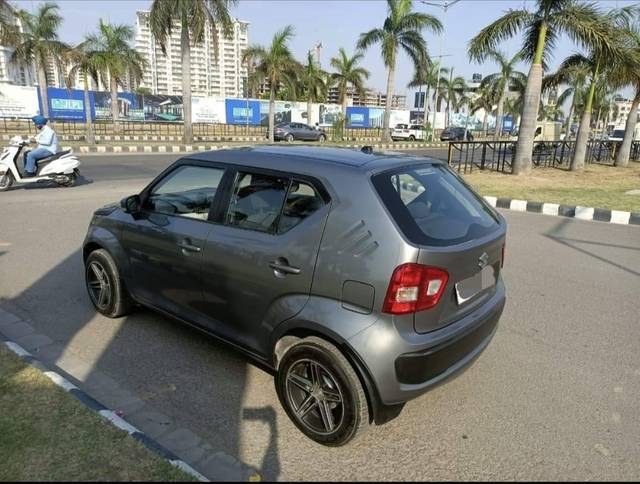 https://images10.gaadi.com/usedcar_image/4547409/original/processed_2fd25421946c12dff4ebbb830a56360a.jpg?imwidth=6402