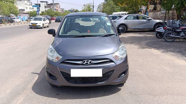 https://images10.gaadi.com/usedcar_image/4547426/original/processed_d1d8ca03c37a8359fdeaa2bd2abf1976.jpg?imwidth=6401