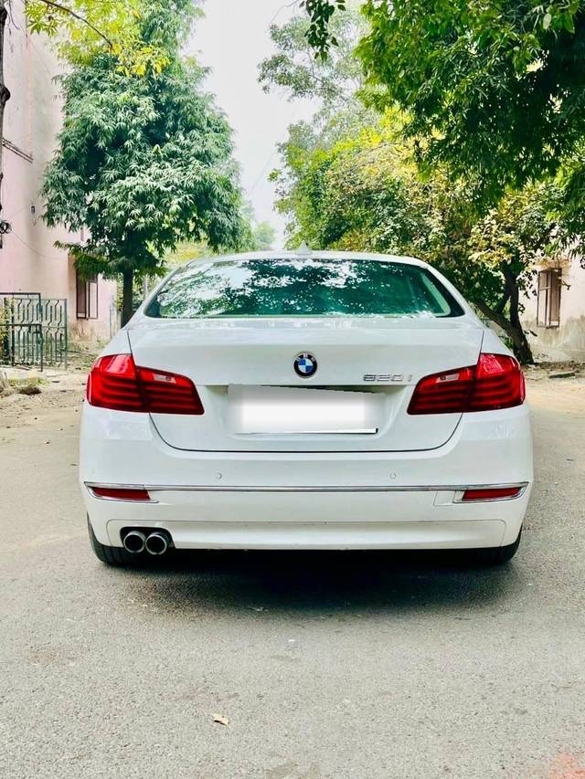 https://images10.gaadi.com/usedcar_image/4547432/original/processed_737d983f0769d63c25c2e1c6d794b236.jpg?imwidth=6401