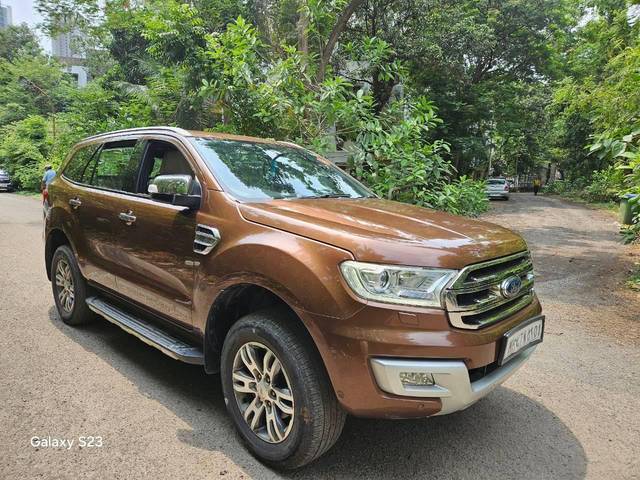 https://images10.gaadi.com/usedcar_image/4547445/original/processed_1fcbb95b83dbade225c55115aea73324.jpg?imwidth=6400