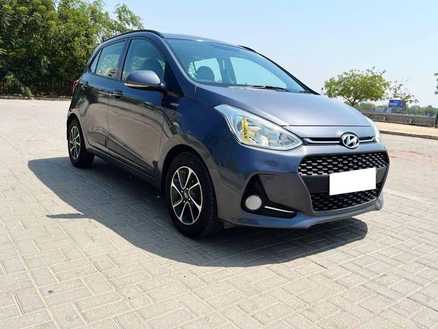 https://images10.gaadi.com/usedcar_image/4547447/original/processed_38e660fe0350f252ca7fd18ece9d7144.jpg?imwidth=6400