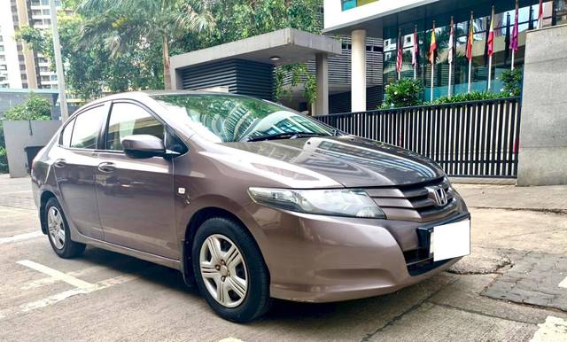 https://images10.gaadi.com/usedcar_image/4547457/original/processed_0c1cb9b9ffa08484de06ba1c4280b874.jpeg?imwidth=6400
