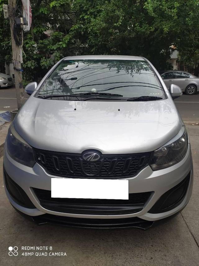 https://images10.gaadi.com/usedcar_image/4547460/original/processed_4b0503ebaf4cd2fd1375bd0c346659a3.jpg?imwidth=6400