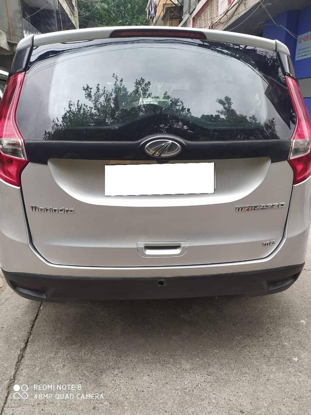 https://images10.gaadi.com/usedcar_image/4547460/original/processed_f974e6cc6af3bcc0f8f8fb2c9d374732.jpg?imwidth=6401