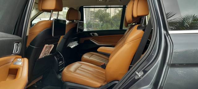 https://images10.gaadi.com/usedcar_image/4547482/original/9a296c3fa5c1e04d3f0418aa3e4f7ffb.jpeg?imwidth=6402