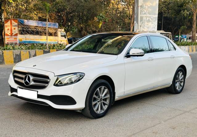 https://images10.gaadi.com/usedcar_image/4547569/original/processed_a030da9c-0de0-45f8-9045-d3160f8a4204.jpg?imwidth=6400
