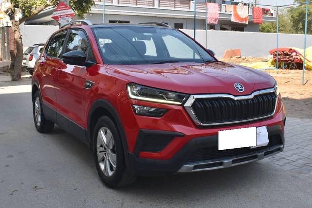 https://images10.gaadi.com/usedcar_image/4547575/original/processed_43a61ad340842d19236f28d61afba8d0.jpg?imwidth=6400