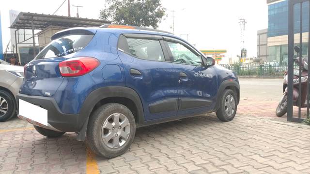 https://images10.gaadi.com/usedcar_image/4547576/original/processed_94a05a31a7b593adabdec7c466481236.jpg?imwidth=6401