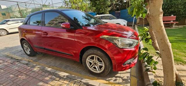 https://images10.gaadi.com/usedcar_image/4547577/original/processed_26ca09e3-5a5c-4b6c-a383-bcf60c3ec933.jpg?imwidth=6400