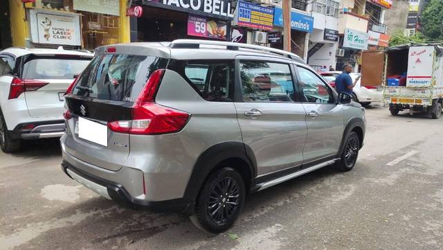 https://images10.gaadi.com/usedcar_image/4547623/original/processed_4425c809-15ba-42cb-9bae-43fcbc45f0df.jpg?imwidth=6402