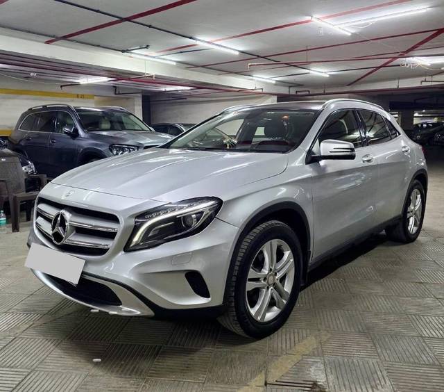 https://images10.gaadi.com/usedcar_image/4547624/original/processed_27142803-76a9-4f6c-9635-d37835137c8d.jpg?imwidth=6402