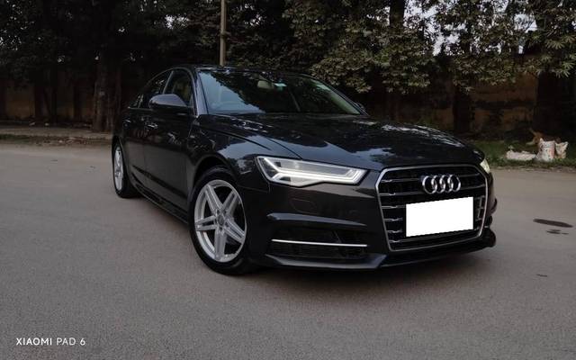 https://images10.gaadi.com/usedcar_image/4547628/original/processed_43eebaed-bf3f-45ce-a03a-3d94c37523b4.jpg?imwidth=6400