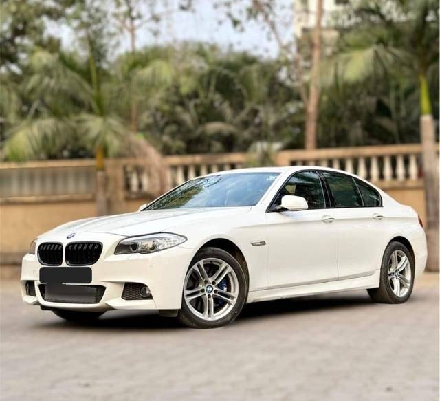 https://images10.gaadi.com/usedcar_image/4547635/original/processed_7d38ccb4-443a-483f-896d-49a7e61a64ad.jpg?imwidth=6402