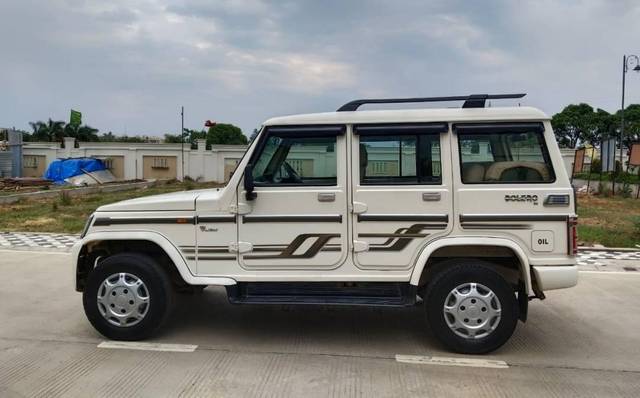 https://images10.gaadi.com/usedcar_image/4547638/original/processed_97599c49-a9bc-47eb-a471-d07f730a4a65.jpg?imwidth=6402