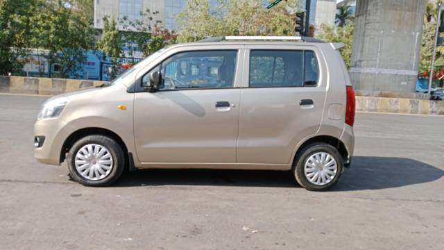 https://images10.gaadi.com/usedcar_image/4547642/original/processed_20ea35518ea452c2edf10cab0492888f.jpg?imwidth=6402