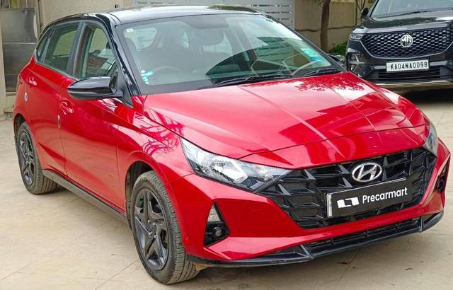https://images10.gaadi.com/usedcar_image/4547692/original/processed_e370250cf17557c776d72565d45d55cd.jpeg?imwidth=6400