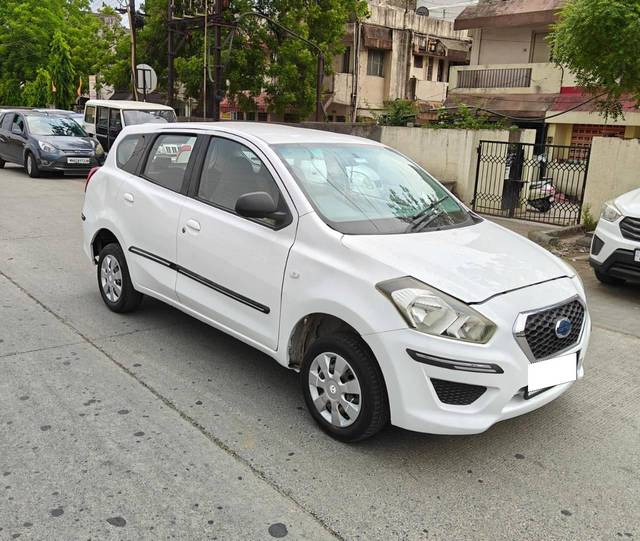 https://images10.gaadi.com/usedcar_image/4547696/original/processed_613d8ebd7c4000a92dae2389bb99d877.jpg?imwidth=6400