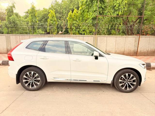 https://images10.gaadi.com/usedcar_image/4547702/original/1a381359246d6ff96b6823d6125a8bd9.jpg?imwidth=6401