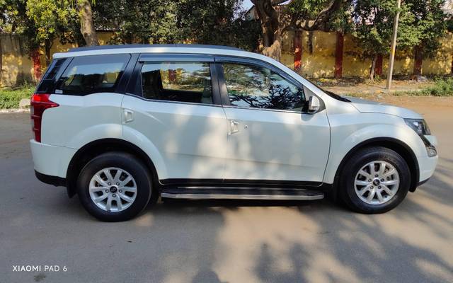 https://images10.gaadi.com/usedcar_image/4547713/original/processed_4729f9b6-83b0-4dd6-8678-0812c880e060.jpg?imwidth=6401