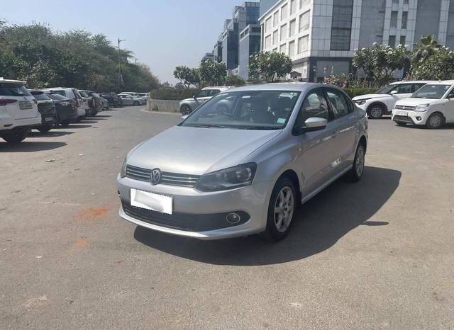 https://images10.gaadi.com/usedcar_image/4547730/original/processed_1f81dc68-af41-4b72-902f-fb85a1b62749.jpg?imwidth=6400