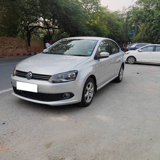 https://images10.gaadi.com/usedcar_image/4547730/original/processed_4a944af0e21776b7d0293e172c18967a.jpg?imwidth=6402